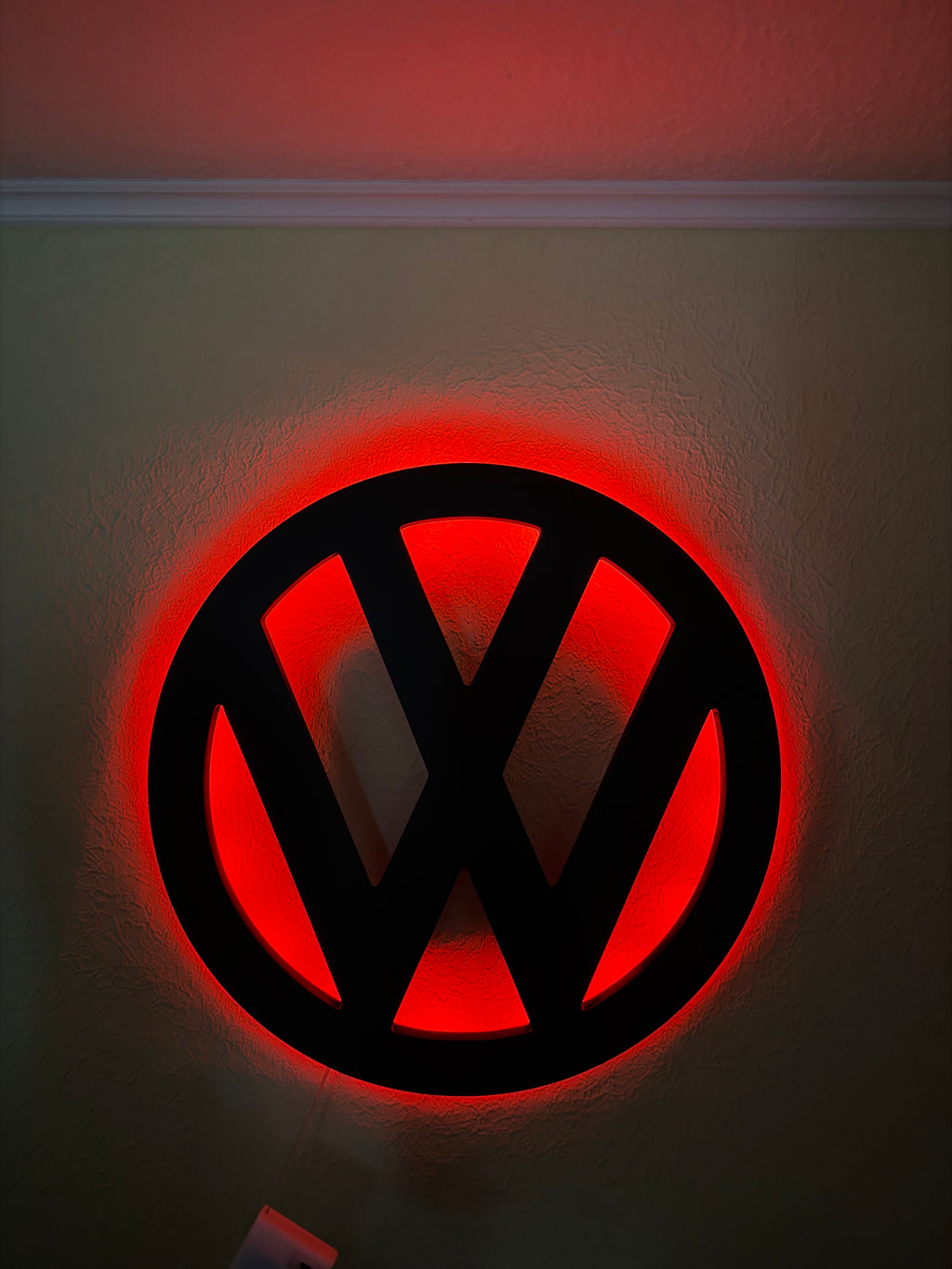 VW Logo mit Led Wand Dekoration