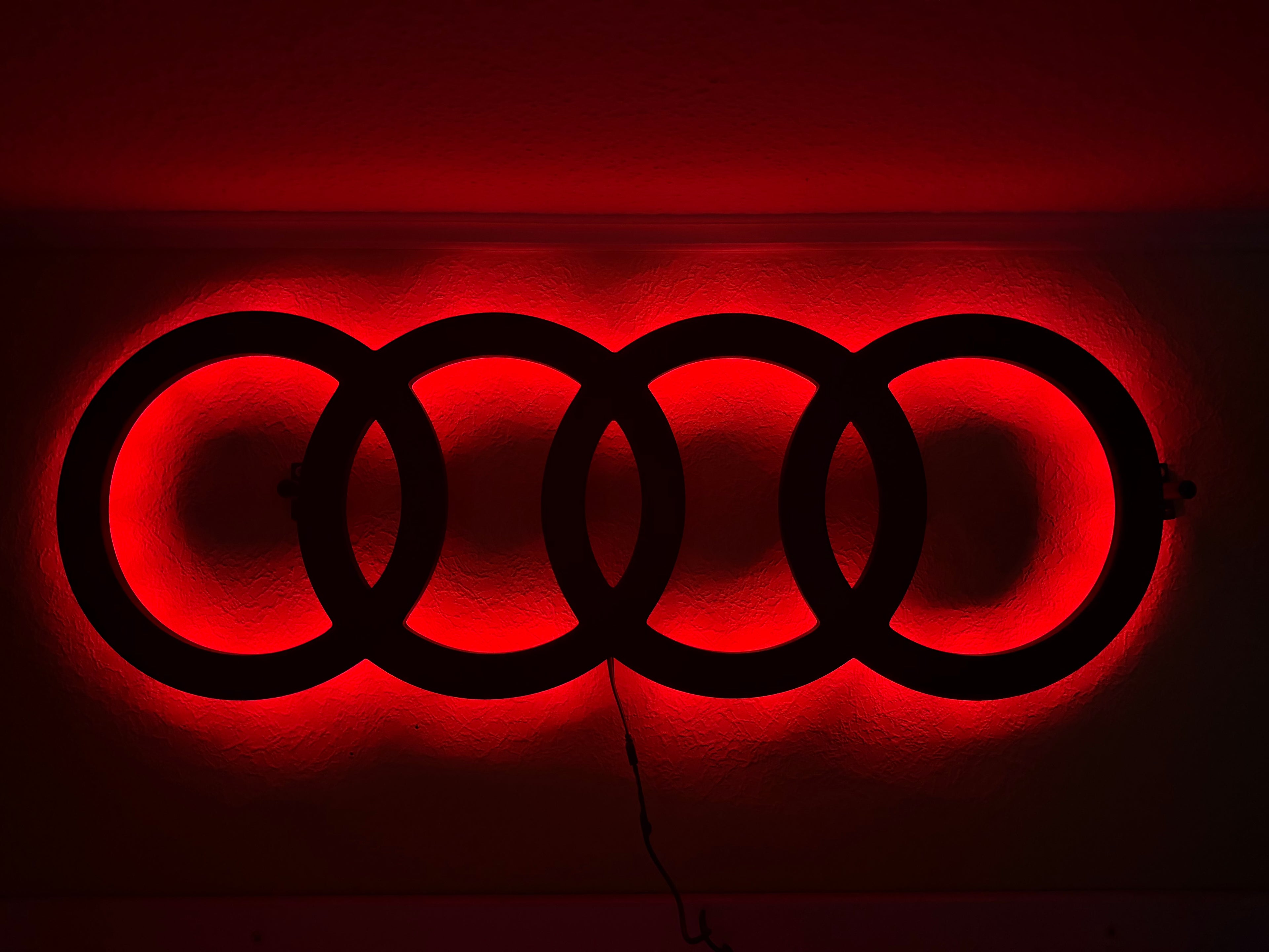 Audi Ringe mit LED Beleuchtung Wand Dekoration