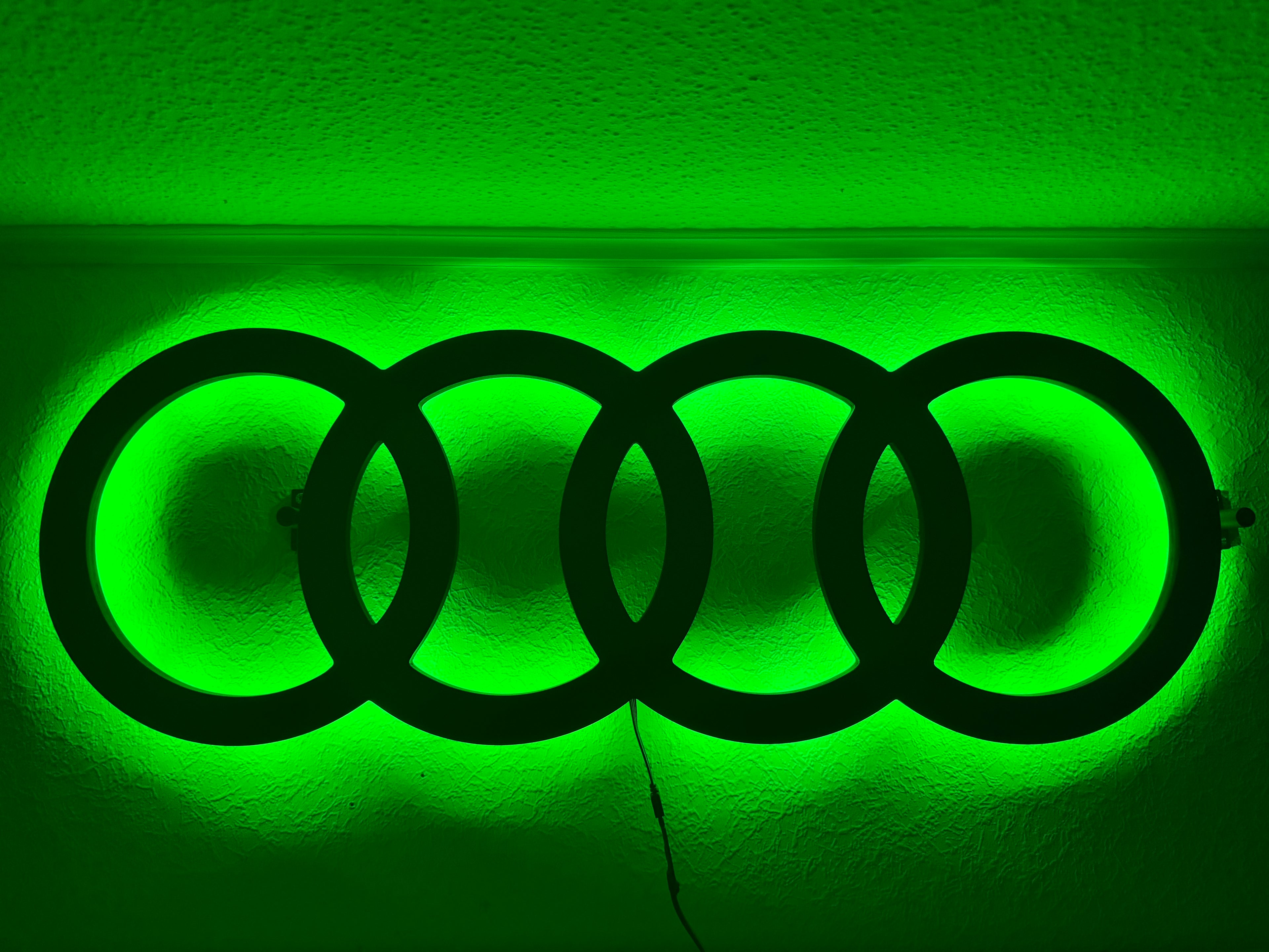 Audi Ringe mit LED Beleuchtung Wand Dekoration